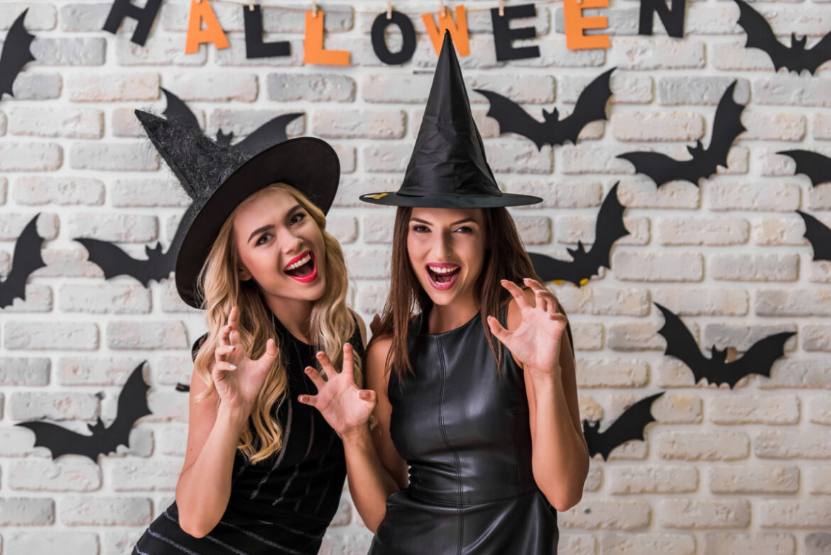 Women’s Halloween Costumes for 2022: 5 Best Choices